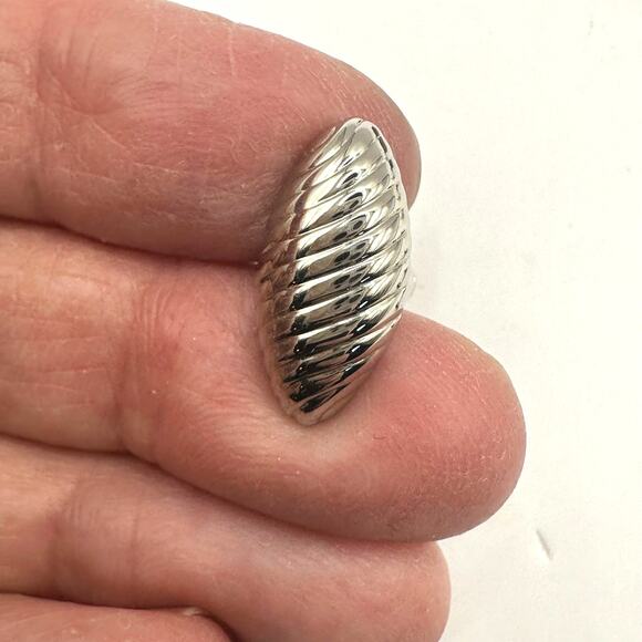 Cuff Links Silver tone Set of 2 Mens Tie Button Shirt Accessory Suit Unbranded - Picture 4 of 8